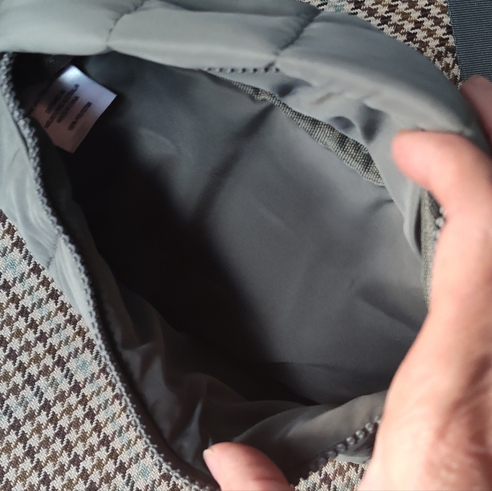 Wilo The Label Unisex Olive Green Granola Core Quilted Fanny Pack Crossbody Bag - Picture 4 of 6